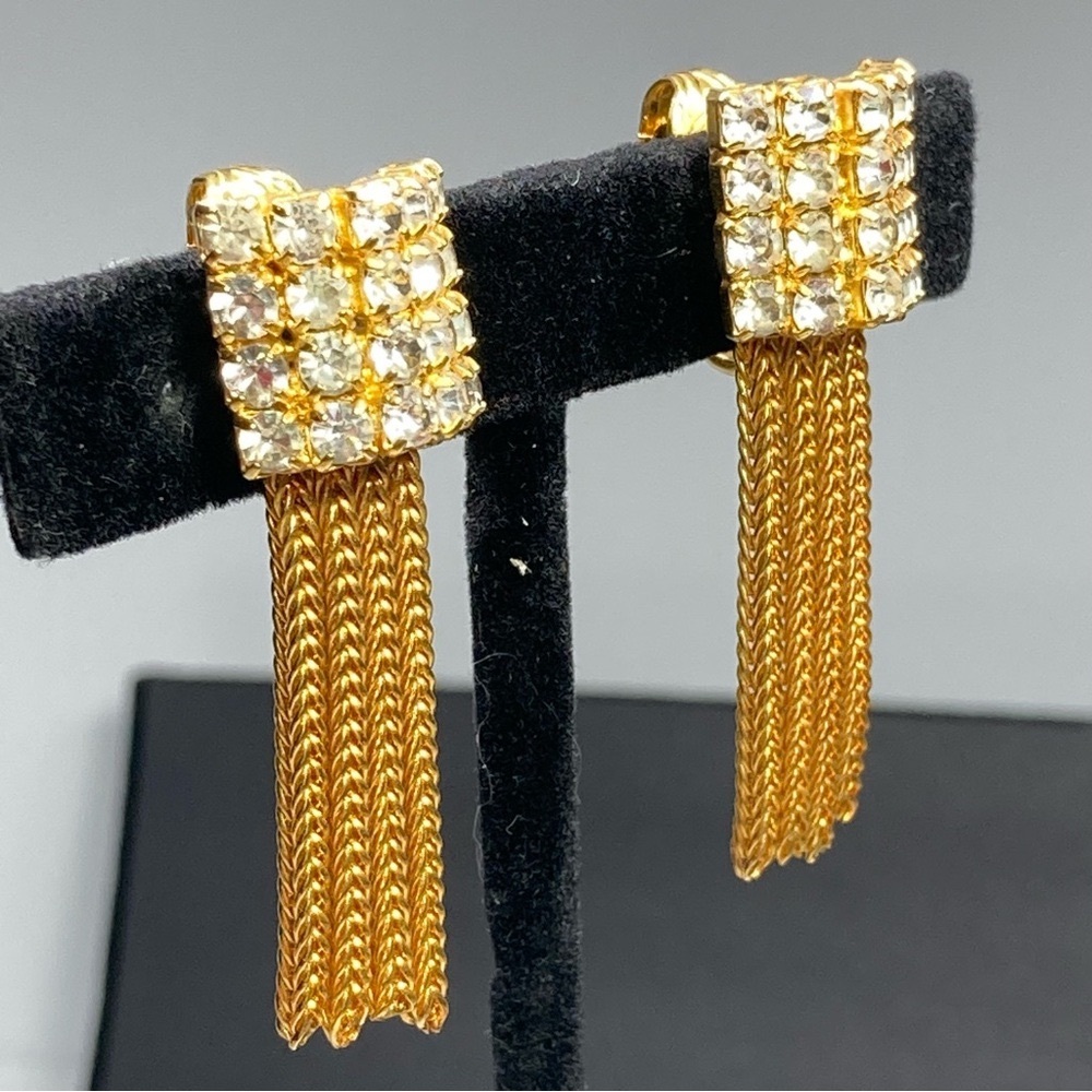 Vintage Gold-Tone Chain Tassels & Rhinestone Classic Drop Clip-On Earrings